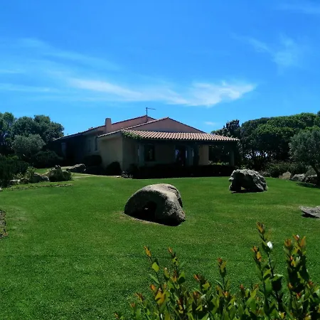Fioredda Kır Evi Aglientu