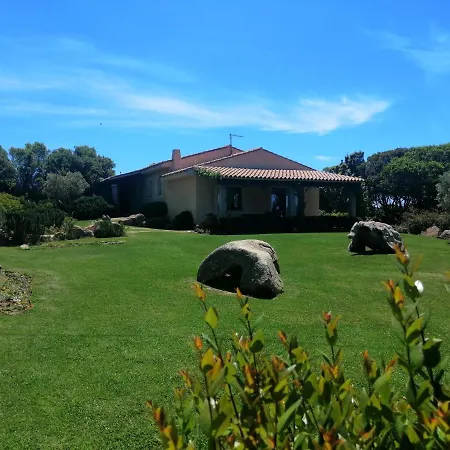 Fioredda Country house Aglientu